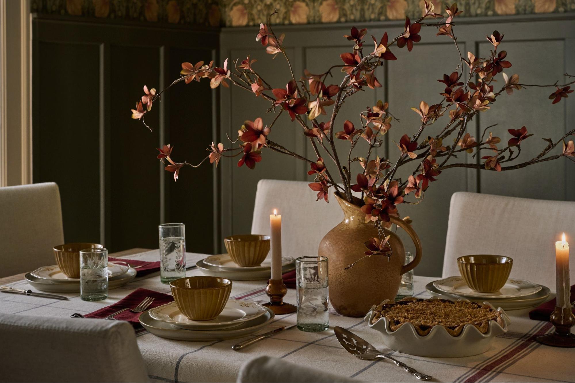 Fall tablescape with large fall branch centerpiece