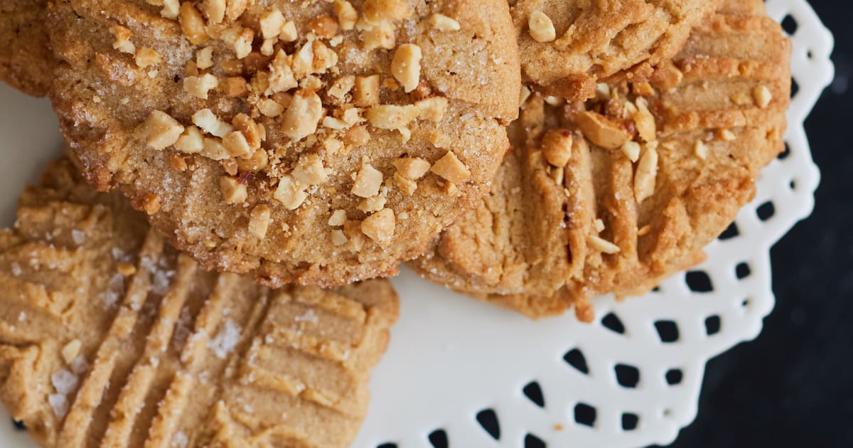 Peanut Butter Scoop Cookies ~ The Recipe Bandit