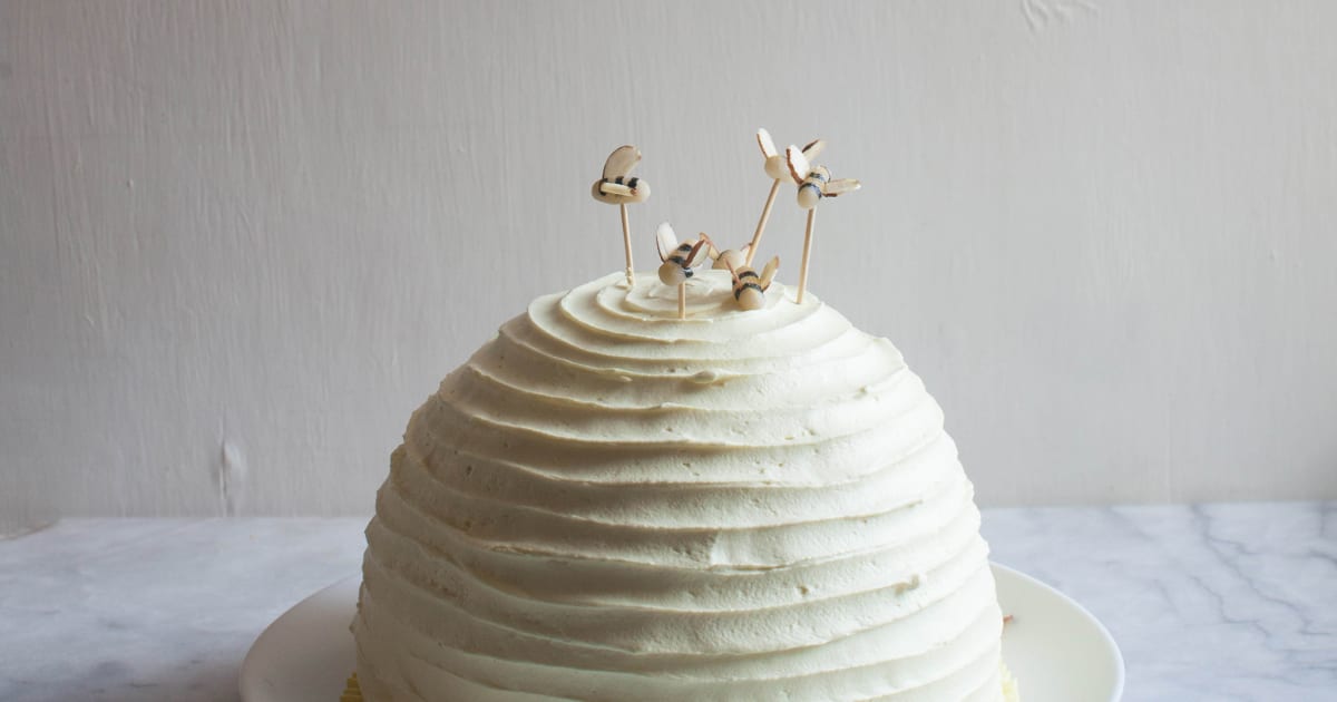 Make This Beautiful Beehive Cake For Rosh Hashanah! (With How-To Video!) |  Articles